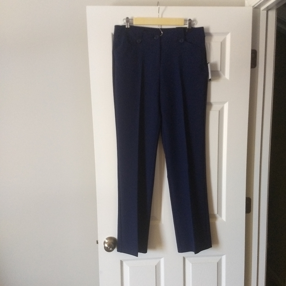 Dress pants - Picture 2 of 7
